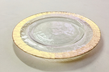 Тарелка прозрачная с золотым кантом
